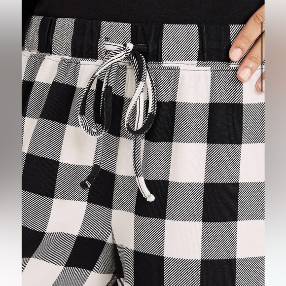 White Buffalo Plaid shorts - Picture 3 of 5